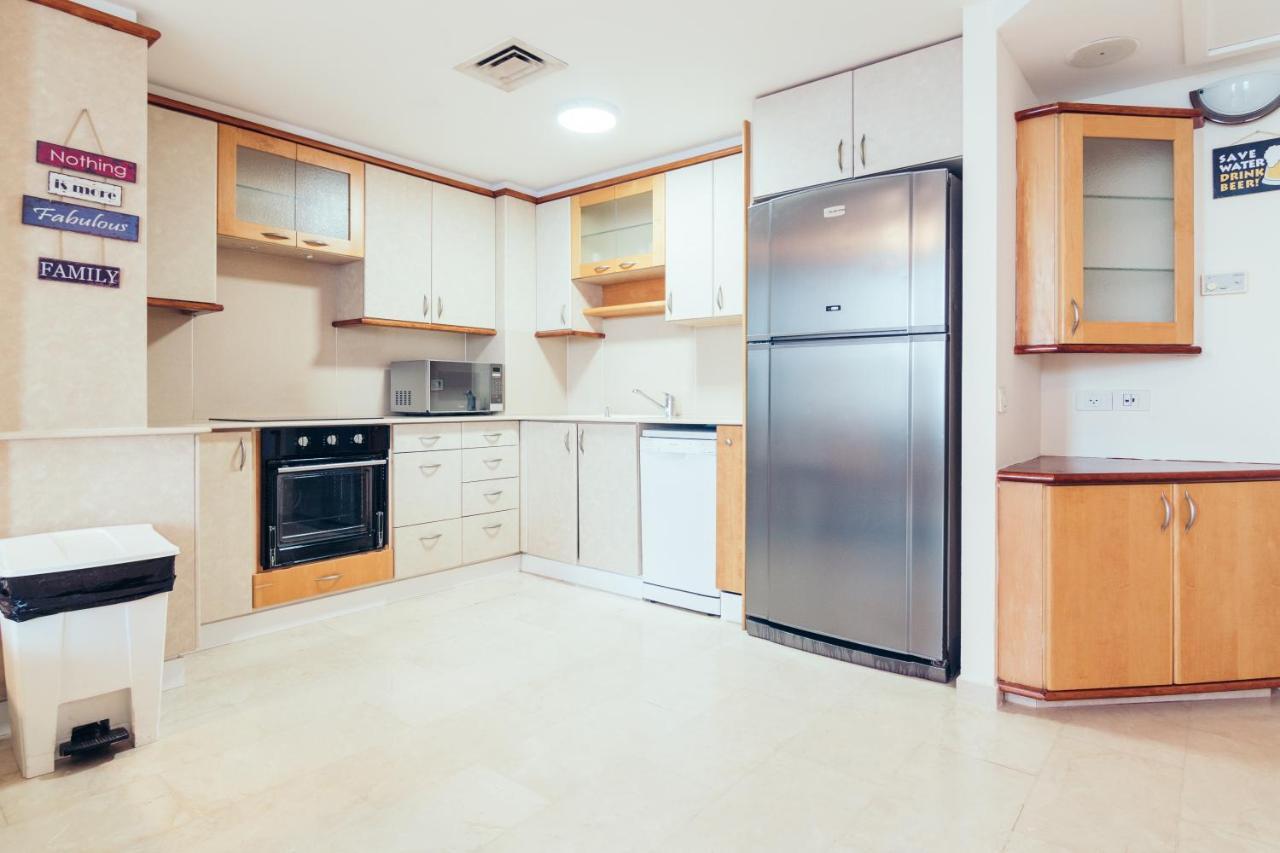 Almog Beach Apt Hotel מלון דירות אלמוג ביץ' ไฮฟา ภายนอก รูปภาพ